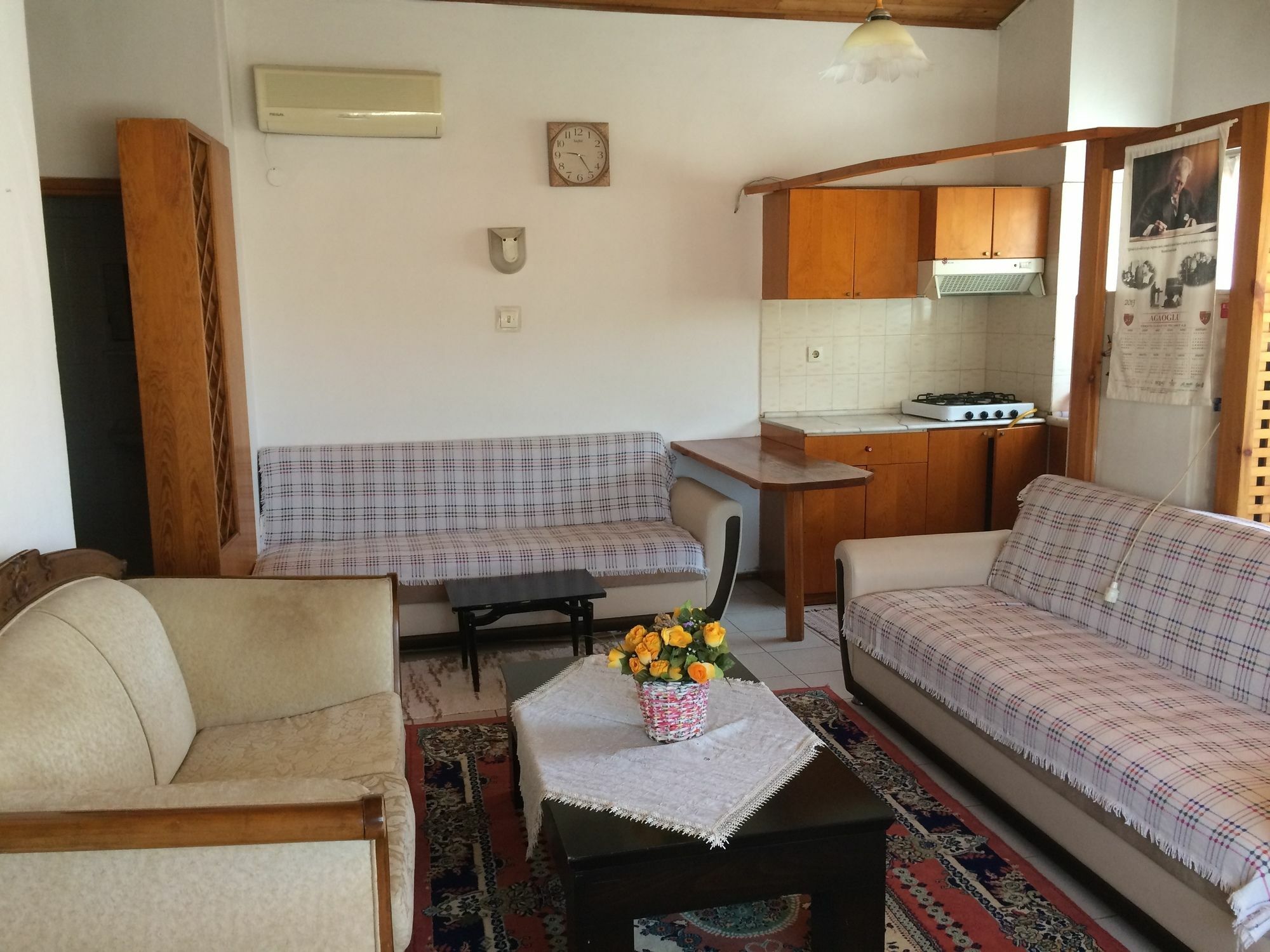 Parmis Rooms Çeşme Esterno foto