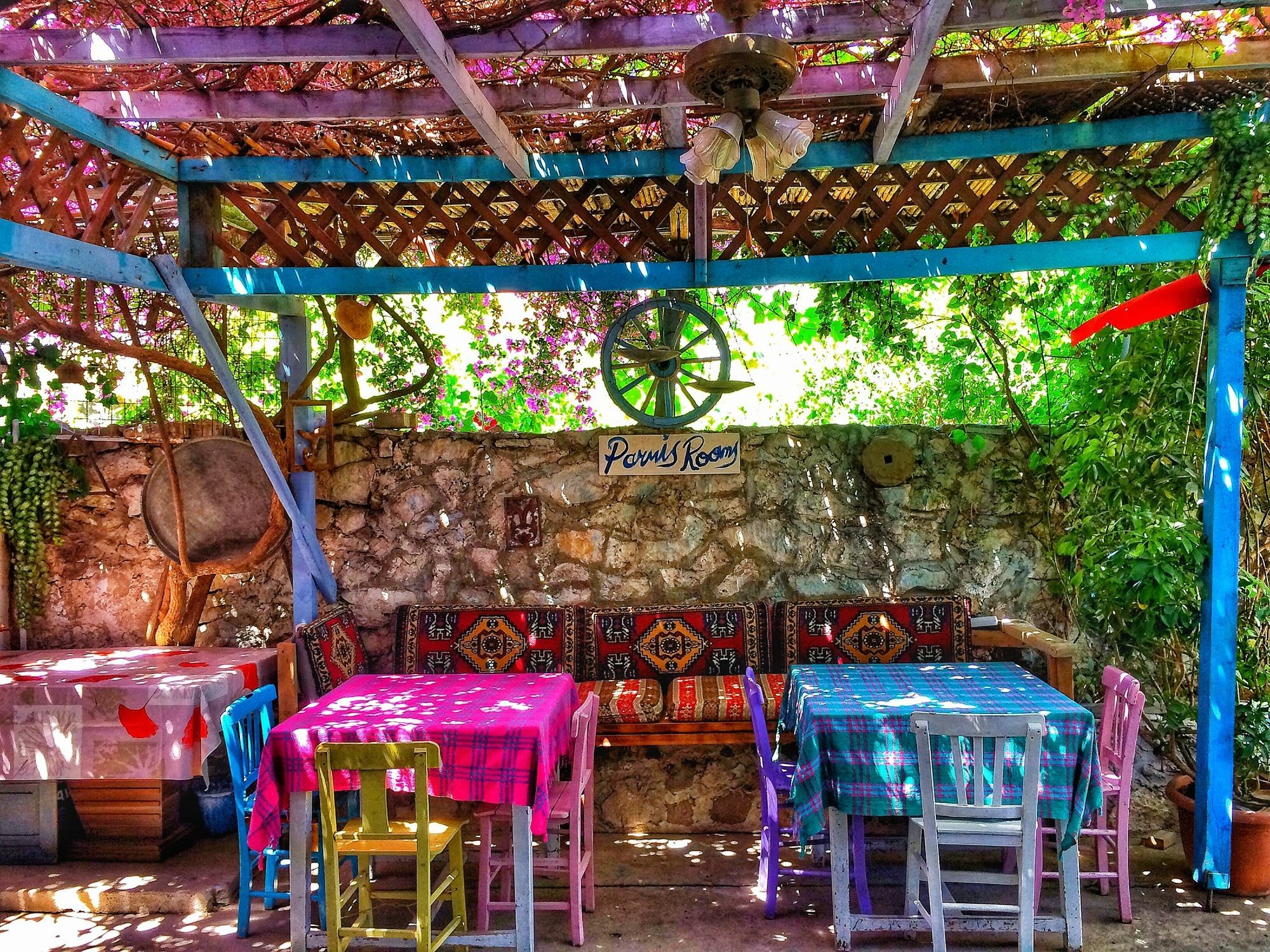 Parmis Rooms Çeşme Esterno foto